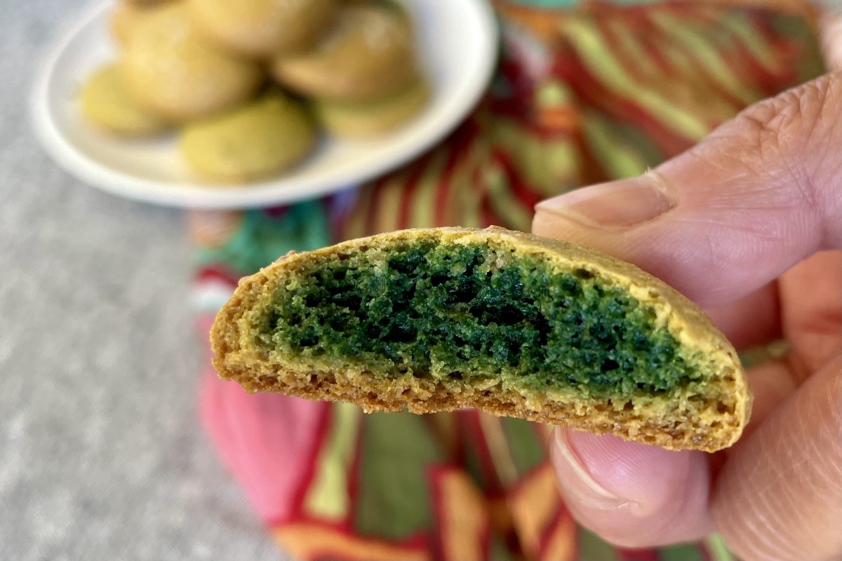 Surprise Green Sunflower Seed Cookies