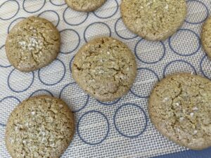 baked sunflower seed cookies